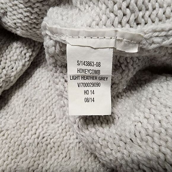 Old Navy Honeycomb Crew Neck Pullover Sweater - Picture 4 of 13